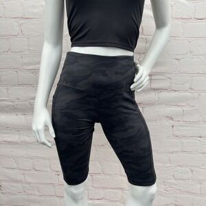 CHRLEISURE Women Gray Camo Biker Shorts/Pocket Tummy Control High Waist Size S